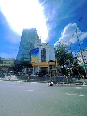 siêu phẩm giá rẻ!chủ cần bán nhà mặt tiền đường phan đăng lưu p7 phú nhuận.dt:16x18m2 giá 140 tỷ.