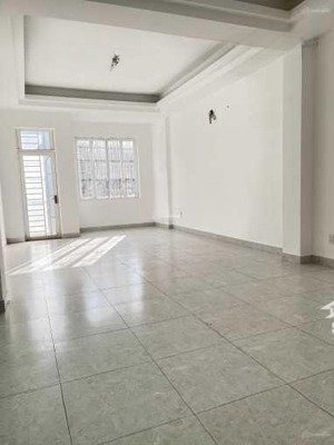 vị trí vàng khu sân bay, mt đoạn đẹp nhất thăng long (4.5x20.2 - 6 tầng, thang máy) - chỉ 22.5 tỷ