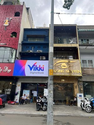 cần tiền bán gấp nhà mt trương định quận 3, 4.2x19m, 2 tầng gần ngô thời nhiệm, giá 37 tỷ