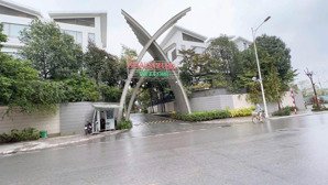 hiếm-gần trường qt việt-pháp - dt 152m*mt 9m-sổ vuông đẹp-ngõ oto thông-kinh doanh sầm uất