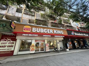 cho thuê nhà mặt phố láng hạ, diện tích 80m2 thông sàn, mặt tiền 7m làm hàng ăn cũng dc