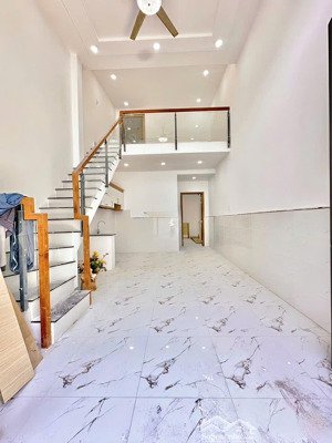 tôi tên trăm cần bán gấp nhà 40m2 đường số 6 quận bình tân