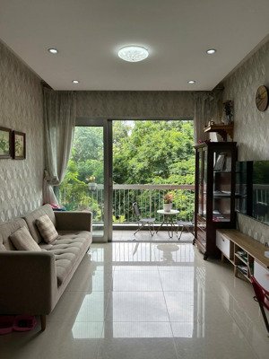 ruby có ban công: bán căn hộ 84m2 (3pn, 2wc), view hồ sinh thái, có sổ hồng, giá: 5.35 tỷ