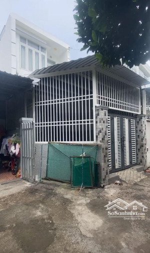 bán nhà mới xây ngang 4m, gần biển, cáp treo vinpearl, hẻm 4m ô tô vào tận nơi. tiện ích đầy đủ