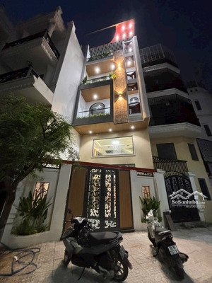 nhà 4 lầu ngang 5m mặt tiền đường 12m. vô địch về giá và vị trí tại ngã tư ga q12.