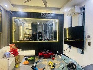 gấp, nhà đẹp văn chương, tôn đức thắng, ngõ nông, thông thoáng, 30m ra oto, tặng nt, ở ngay, 42mx4t