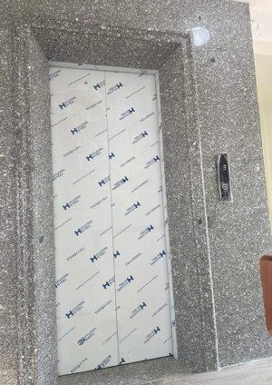 nhà tôi cho thuê nhà mới, hai cửa đi, thang máy, vỉa hè, 80m2- 4t, bên cạnh hàng bạc, mã mây_36 tr