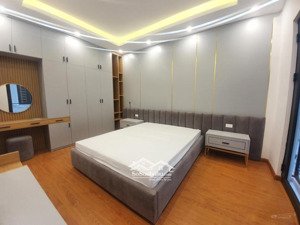 6.3 tỷ. nhà mới sẵn ở. căn nhà 35m2. mặt tiền 3.2m x 5t x 4pn. đường 3m. ngõ 124 hòe thị - ntl