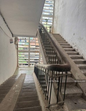 chính chủ bán nhà tập thể nguyên bản thái hà, láng hạ, sổ gần 50m, sd 66m, tòa mới, cầu thang sạch