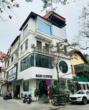 mặt bằng kinh doanh đẹp nhất phố láng hạ, lô góc 16m, giá thuê hợp lý