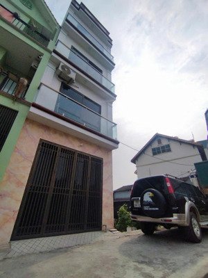 giá rẻ nhà đẹp chỉ hơn 4 tỷ nhà mới 4 tầng 41m2 ô tô 7 chỗ đỗ cửa sát vinhomes ocean park 1