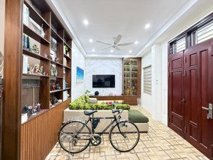 siêu hiếm giá hời! đốc ngữ, chỉ 7,3 tỷ, nhà dân xây chắc chắn, ngõ thông, 3 gác đỗ cổng, 42m2*5t