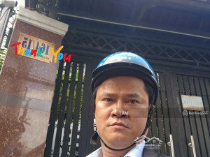 nhà bùi quang là 1 xẹc xe ô tô đậu trong nhà khu nhà lầu dân trí cao- 68m- 4 tầng- giá 10t2