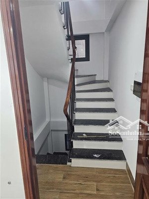 bán nhà 4 phòng ngủ - thang máy - rất gần mặt phố hương viên - 10.1 tỷ