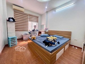 view hồ - 15m ô tô - 20m ra quan nhân - full nội thất về ở ngay - 2 thoáng trước sau