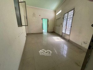 lô góc 2 mặt tiền ngang 13m 180m sát lê văn chí - linh trung thủ đức - chỉ 15 tỷ