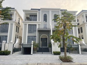 bán biệt thự ciputra mặt đường đôi 30m, view vườn hoa siêu đẹp, gần đại công viên 65ha thoáng mát