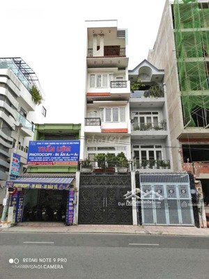 siêu phẩm mặt tiền phú nhuận 4x20m 4 tầng ô tô ngủ trong nhà sát công viên lớn giá 20 tỷ