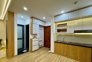 cần tiền bán gấp chung cư 17t10 nguyễn thị định, cầu giấy 79m 6,4tỷ full nội thất mới lh 