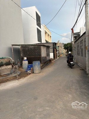 bán đất ngay chợ phú hữu quận 9 đường oto thong 50m2 3,7 tỷ sổ hồng xdtudo 4 tầng 