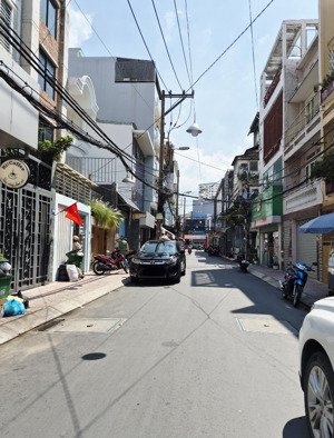 nhà bán gấp hẻm xe hơi dt lớn 93m ( 5x19), gần bệnh viện gia định, phường bình thạnh, chỉ nhỉnh 18t
