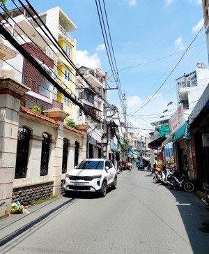 nhà dt khủng 91m2, mặt tiền kinh doanh, mua đầu tư, xây chdv 14 phòng, thu nhập 80tr/tháng