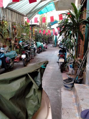 quận hai bà trưng, đường minh khai, nhà cấp 4 kiên cố có thể về ở luôn!