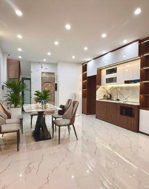 bán nhà đại la 40m- dân xây mới - full nội thất - thang máy - 30m ra phố