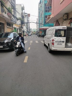 bán căn biệt thự hẻm vip 8m khu bàu cát, vị trí đẹp dt: 6x25m trệt 2 lầu, nhà mới đẹp, nội thất