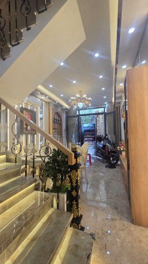 nhà đẹp lung linh - full nội thất vào ở ngay - hẻm xe tải thông - ngay khu sân bay - p4 -tân bình -