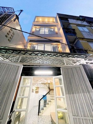 hẻm thông phan văn trị p.11 bình th - 4 tầng btct - 36 m2 - 5pn - 6.8 tỷ