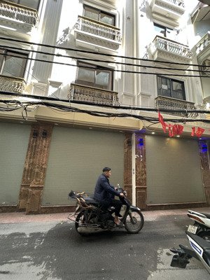 chính chủ bán khẩn cấp căn nhà phân lô vị trí đẹp