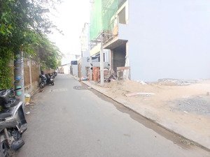 cần bán lô góc 2 mặt tiền đường 11, trường thọ - kinh doanh đa nghành nghề