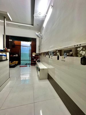 hàng hiếm 60m2 giá rẻ trần quang khải, p. tân định quận 1 30m ra mặt tiền - nhà 2 tầng 2pn - 2wc