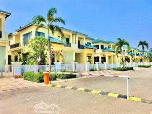 cho thuê nguyên căn biệt thự senturia vườn lài an phú đông quận 12 dt 600m2 1trệt 2lầu 3pn 4wc