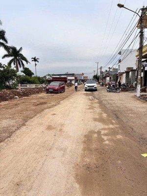 chuyển ngượng lô đất 89m2 đường 10m, bùi phổ, tân tiến, tân thành, dương kinh.