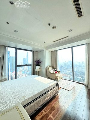 vừa trống 3pn 175m2, 70tr/th cho thuê vinhomes đồng khởi q1