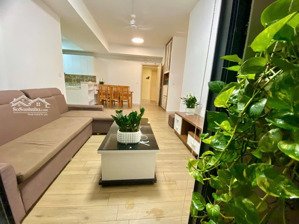 mời thuê căn hộ 3pn 2wc 90m2 đủ đồ view nhà phố + bể bơi toà westbay c giá 10tr.hl ạ