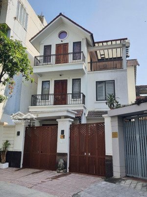 cho thuê biệt thự vạn phúc sim cô sông đà