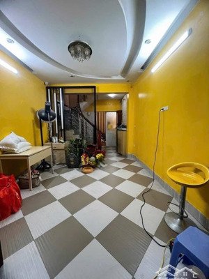 nhà đẹp 2 thoáng - phân lô bàn cờ - ôtô tránh - kinh doanh - văn phòng - sổ a4 - giá cực đẹp 18 tỷ