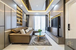 cần cho thuê chung cư xi grand court quận 10. dt 80m2, 2pn 2wc. giá 15tr/th. lh: tài)