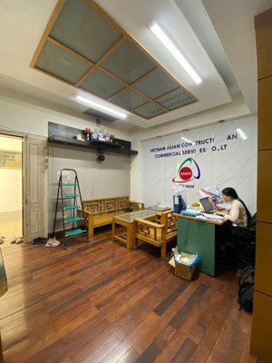 chính chủ cần bán gấp căn hộ chung cư linh đàm 76m giá chỉ 5.6 tỷ bao sbao sang tên lh 