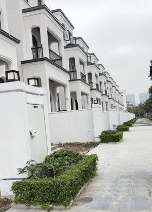 biệt thự đẳng cấp khu bt02 kita ciputra. 180m2 đường 30m đẹp nhất khu