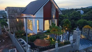 căn nhà nghỉ dưỡng ngoại ô đà lạt gần khu du lịch sổ riêng sẵn nội thất giá rẻ liên hệ 