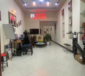 hiếm có! nhà phố phạm ngọc thạch, ô tô đỗ cổng, lô góc 3 thoáng, dân xây chắc chắn 45mx5t