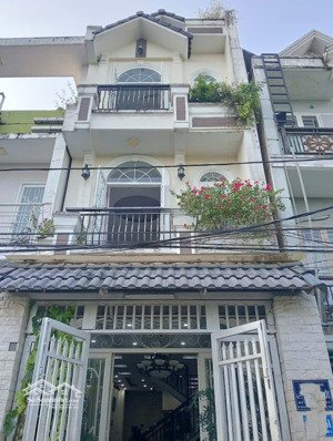 bán nhà 4 tầng, oto đỗ cửa, quận 7 giá 8,1 tỷ