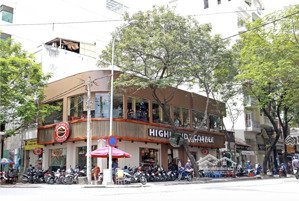 góc 2 mặt tiền calmette & lê thị hồng gấm, quận 1 - dt: 8x20m - 2 tầng - hđt: 290 triệu - giá 60 tỷ