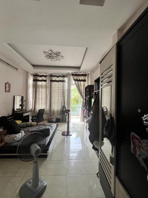 oto ngủ trong nhà-1 sẹc sát mặt tiền-nhà ở ngay-90m2-4 tầng-3pn-cống lở p15 tb-chỉ 9tỷ7 tl