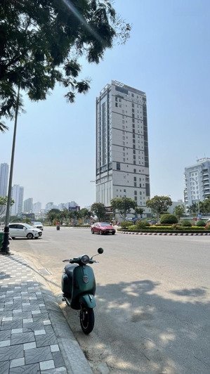 mặt tiền phạm văn đồng - biển mỹ khê - 127m2 xây khách sạn cao tầng - giá 31 tỷ