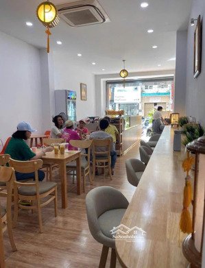 siêu hiếm nhà 3 tầng mặt tiền ngô gia tự khu phố ăn uống nổi tiếng nha trang gần biển